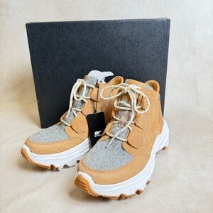 Sorel Kinetic Breakthru Caribou Boots Waterproof Insulated Women’s 7.5